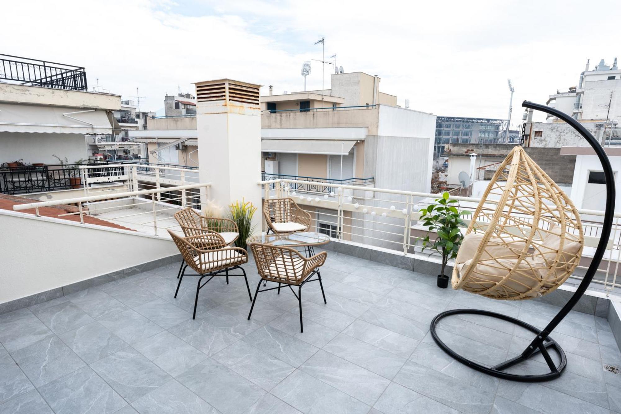 Pomegranate Luxury Penthouse Maisonette With Beautiful Terrace & Free Parking By Binobi ! Thessaloniki Exterior photo