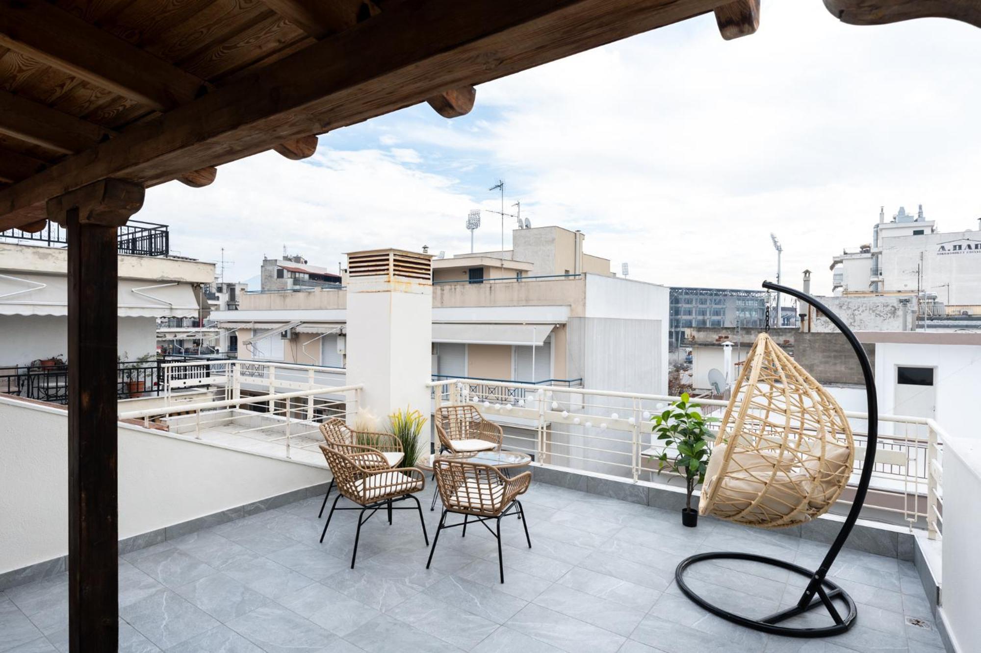 Pomegranate Luxury Penthouse Maisonette With Beautiful Terrace & Free Parking By Binobi ! Thessaloniki Exterior photo