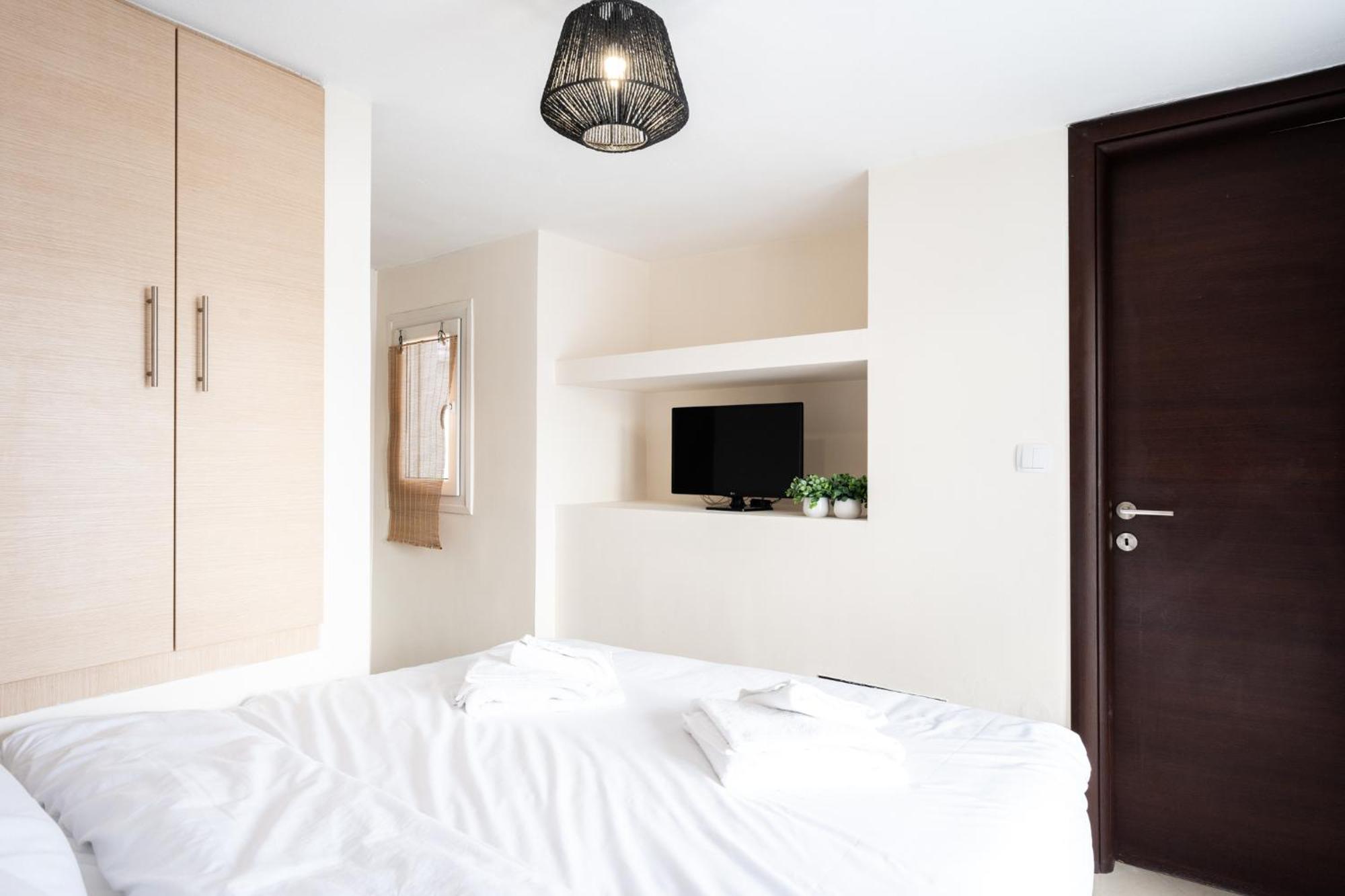 Pomegranate Luxury Penthouse Maisonette With Beautiful Terrace & Free Parking By Binobi ! Thessaloniki Exterior photo